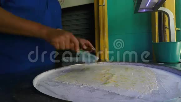 手工制作的新鲜冰淇淋视频的预览图