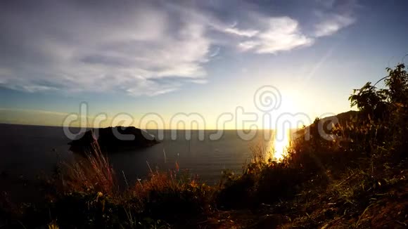 普吉岛美丽的日落时光飞逝视频的预览图