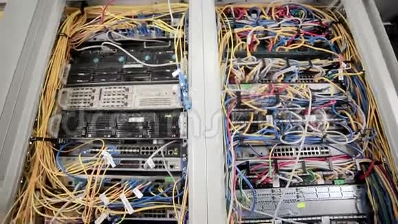 服务器机房单元数据中心终端带电缆电线视频的预览图