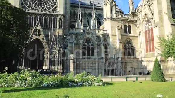 巴黎圣母院那边视频的预览图