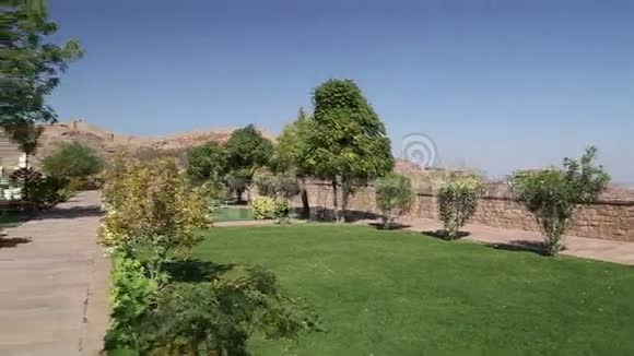 乔德普尔的贾斯万特塔达寺的花园景观视频的预览图