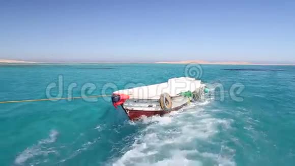 埃及红海的小木船视频的预览图