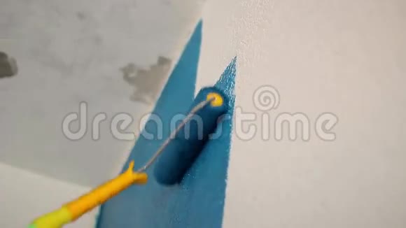 深蓝色的滚筒彩色白色壁纸视频的预览图