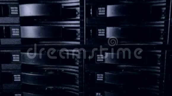 加密挖掘概念超级计算机4K视频的预览图
