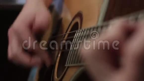 吉他演奏技巧的浅调视频的预览图