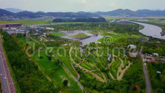 韩国顺天湾国际花园的鸟瞰图视频的预览图