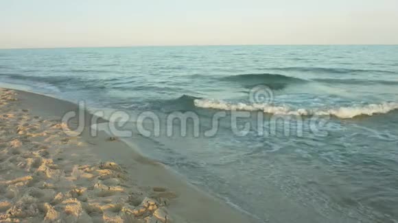 海滩景色和海景视频的预览图