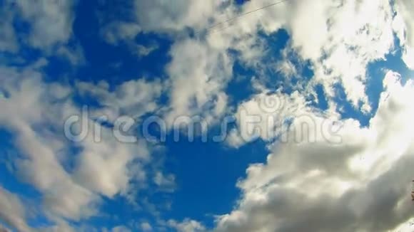 浩瀚的蓝天和云彩视频的预览图