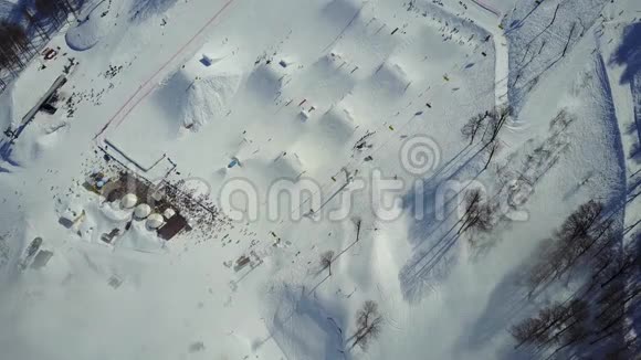 滑雪节新星营在索契罗莎科托空中景观视频的预览图