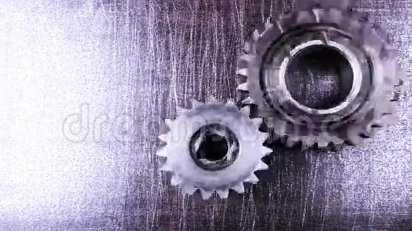 齿轮在金属背景上旋转视频的预览图