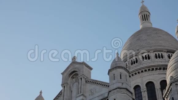 法国巴黎美丽的建筑蒙马特水平平底锅视频的预览图