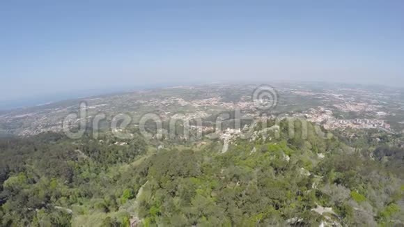 葡萄牙辛特拉Pena国家宫空中录像视频的预览图