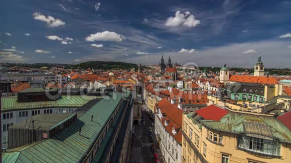 从布拉格时间推移的高度粉末塔观看历史和文化纪念碑视频的预览图
