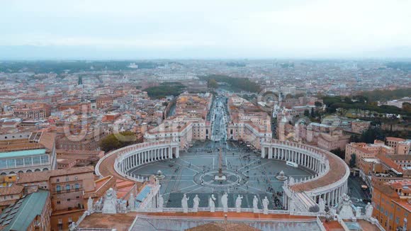 对罗马梵蒂冈城的惊人鸟瞰视频的预览图