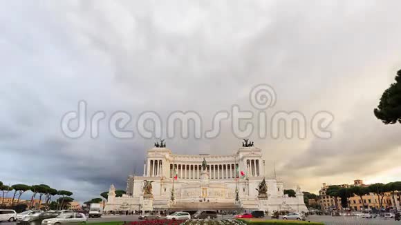 维托里奥埃马努埃勒纪念碑日落意大利罗马视频的预览图