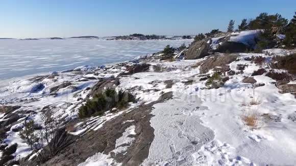 二月阳光明媚的汉科半岛海岸芬兰视频的预览图