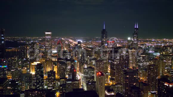 芝加哥摩天大楼的夜景视频的预览图