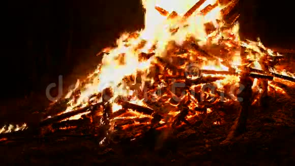 烧煤烧柴视频的预览图