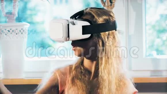 电子虚拟眼镜视频的预览图