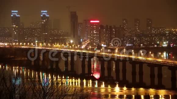 乌克兰基辅的帕顿桥视频的预览图