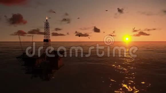 日落时分的海洋石油钻机淘洗库存录像视频的预览图