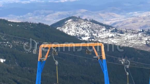 滑雪场地面提升站轮视频的预览图