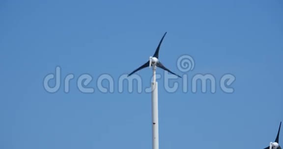视频风力涡轮机和新能源视频的预览图