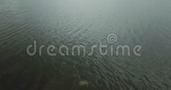 飞越马夫罗沃湖视频的预览图