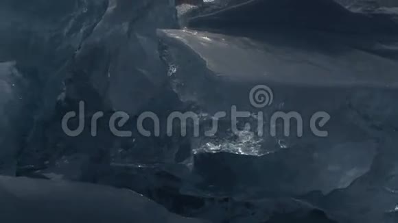 巨大的冰块视频的预览图