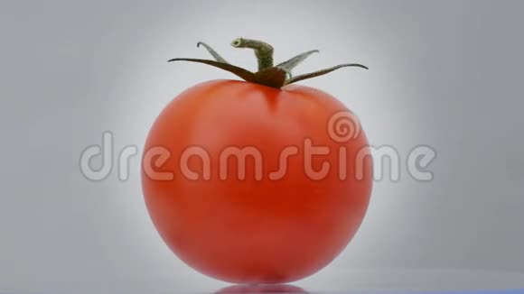 番茄樱桃旋转循环视频的预览图