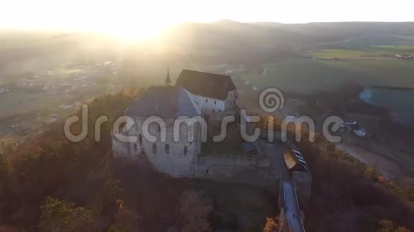 中世纪城堡托尼克捷克共和国视频的预览图