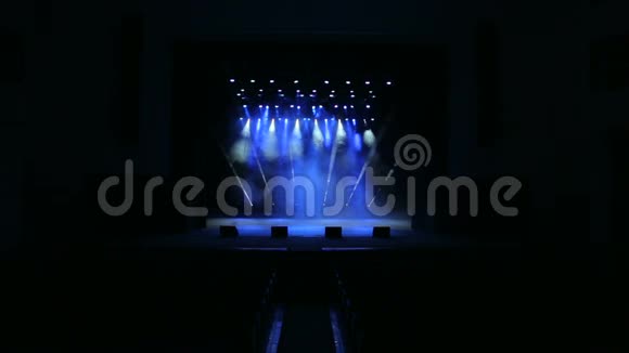 舞台灯光音乐会前灯光表演测试视频的预览图