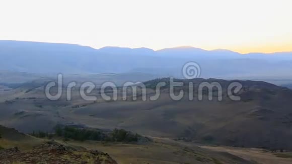 库雷山脉和北楚雅全景视频的预览图