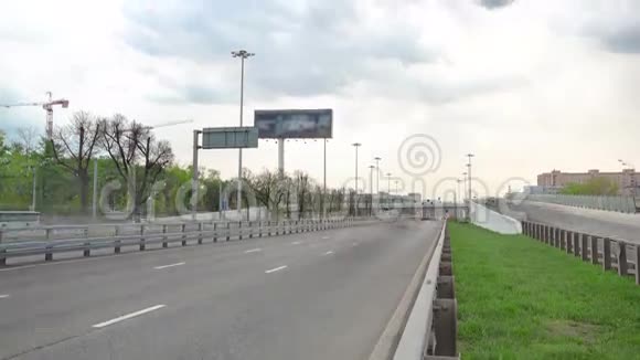 列宁格勒科耶肖塞的城市交通视频的预览图