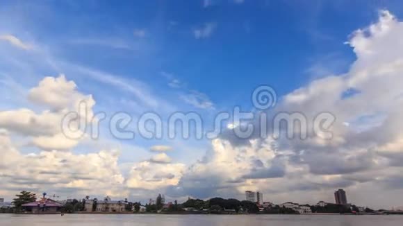 泰国Nonthaburi运河附近的农村村庄河流和运输时间视频的预览图