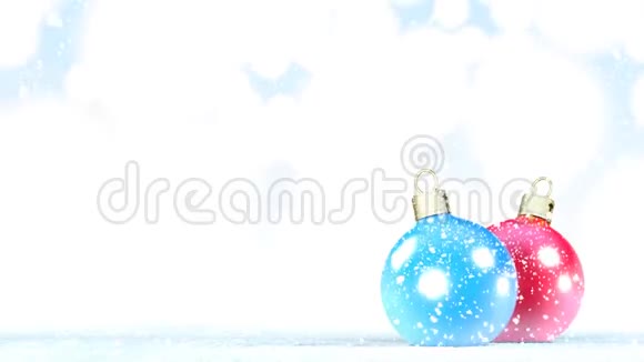 雪花落在圣诞装饰球上可循环的录像3D投标视频的预览图