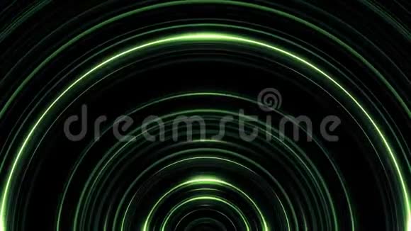 在黑色背景上敲打绿色圆圈平行摆光曲线缓慢移动视频的预览图