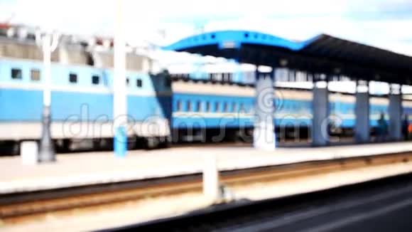火车站火车模糊交通视频的预览图
