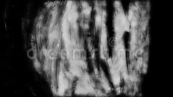 抽象旋转白色扭曲纹理转化为闪亮漏斗模糊的霓虹灯螺旋旋转黑色视频的预览图