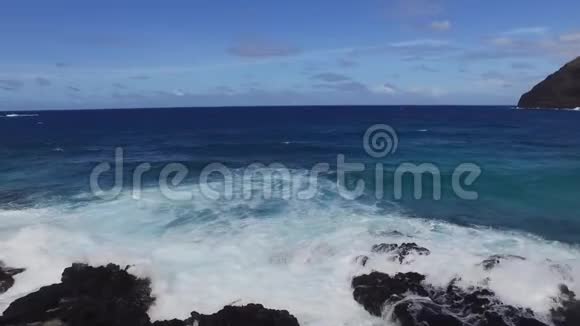 鸟瞰地中海安塔利亚海滩视频的预览图
