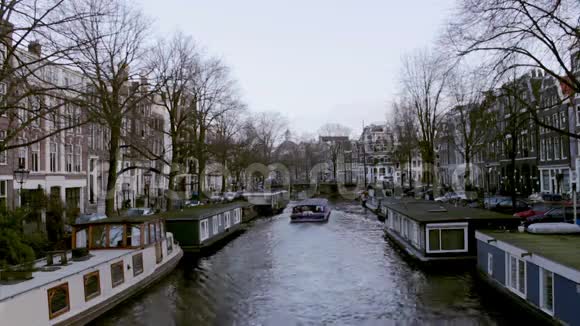 阿姆斯特丹传统城市运河景观视频的预览图