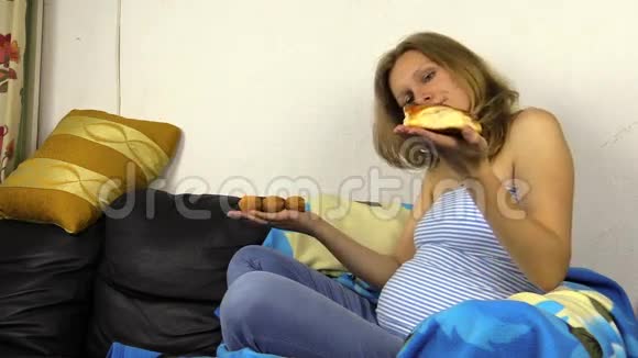 孕妇怀孕荷尔蒙引起饮食变化视频的预览图