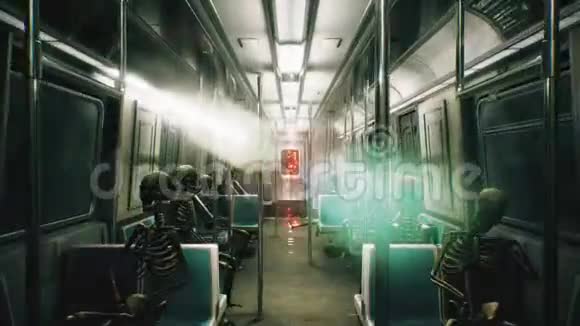 废弃的铁路恐怖列车与骷髅恐怖和末日后的场景可循环使用视频的预览图