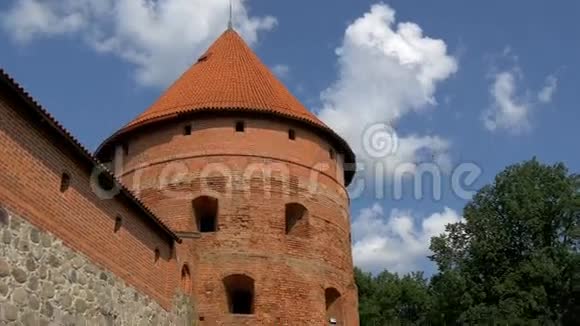 特拉凯GH44KUHD老城堡的大圆顶塔视频的预览图
