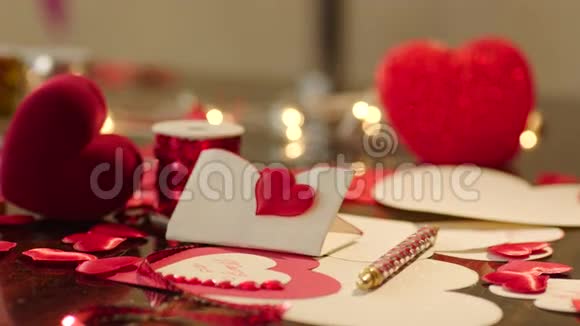 情人节礼品盒和情人节礼品视频的预览图