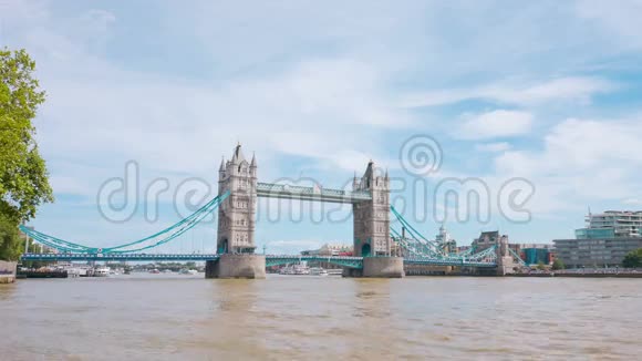 标志性的伦敦老桥塔桥和泰晤士河准备射击视频的预览图