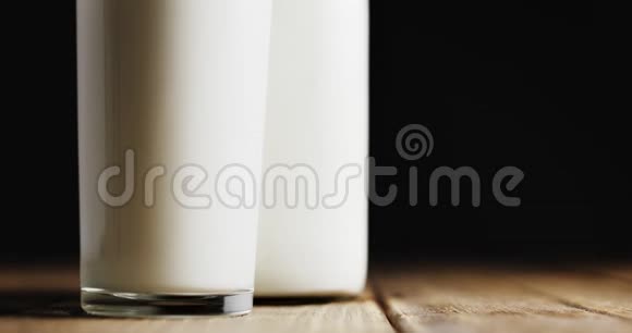 一杯牛奶视频的预览图