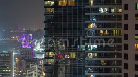 迪拜Jumeirah海滩住宅的现代摩天大楼JBR航天之夜视频的预览图