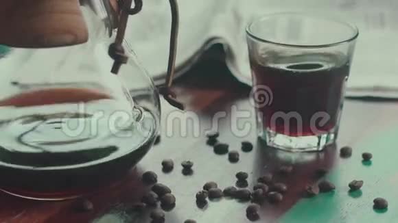 虹吸咖啡现代咖啡的制作方法视频的预览图