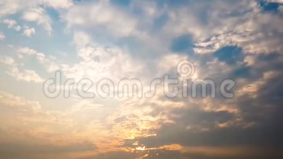时间流逝的风景云和日出视频的预览图